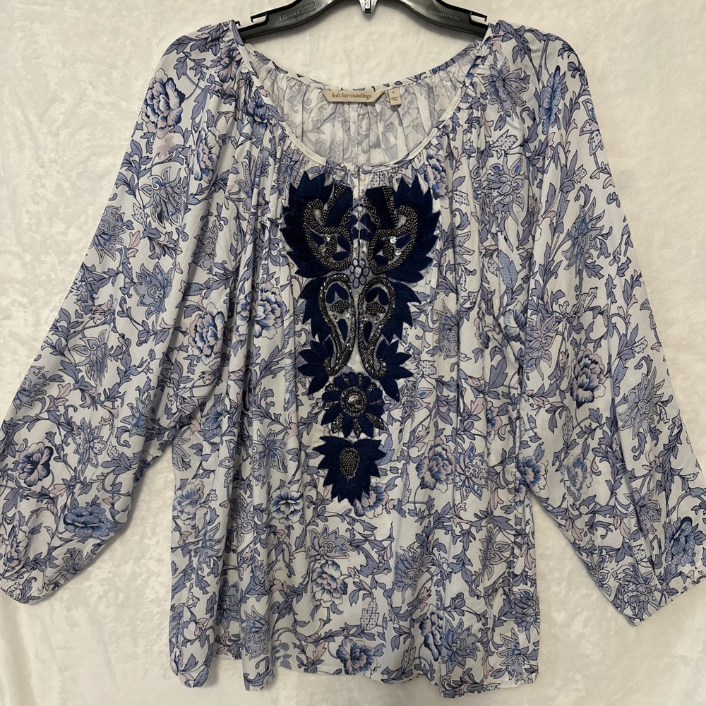Soft Surroundings Top Size Large White/blue Beaded Embroidered Boho Long Sleeve